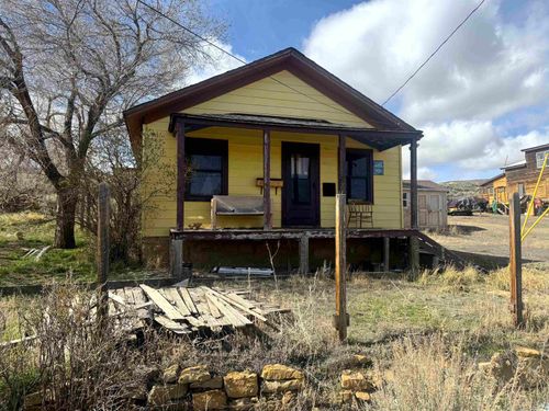 251 2nd St, Superior, WY, 82945-5001 | Card Image