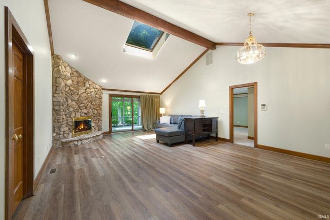 2703 Foxchase Run, Condo with 3 bedrooms, 2 bathrooms and null parking in Fort Wayne IN | Image 5