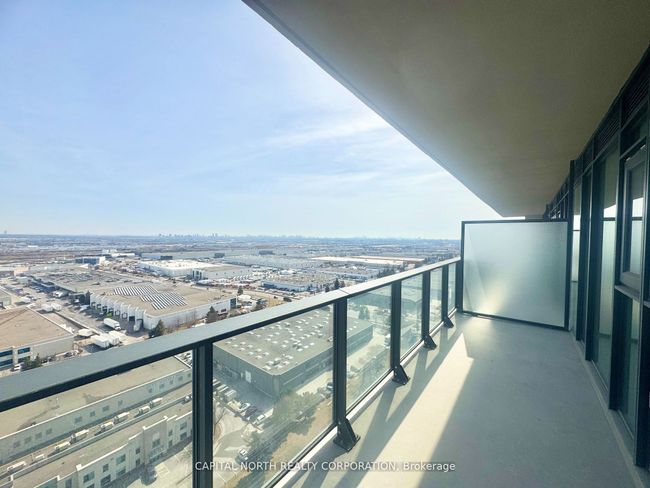 1907 - 8960 Jane St, Condo with 2 bedrooms, 1 bathrooms and 1 parking in Concord ON | Image 10