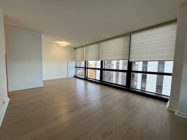 APT-1819 - 910 N Lake Shore Dr, Condo with 3 bedrooms, 2 bathrooms and 1 parking in CHICAGO IL | Image 9