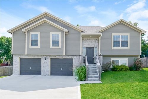 2818 N 101st St, Kansas City, KS, 66109-7838 | Card Image