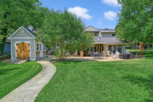 203 Kiowa Dr W, Lake Kiowa, TX, 76240-9260 | Card Image