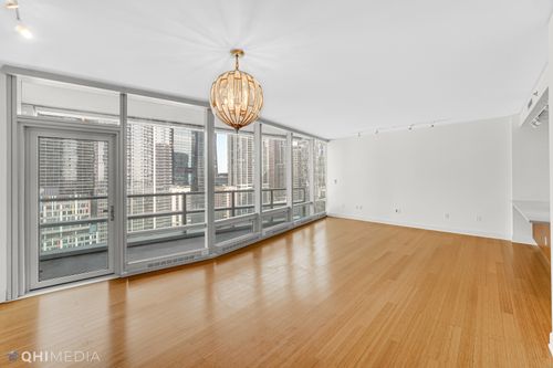 unit-1302-340 Randolph St, Chicago, IL, 60601-7832 | Card Image