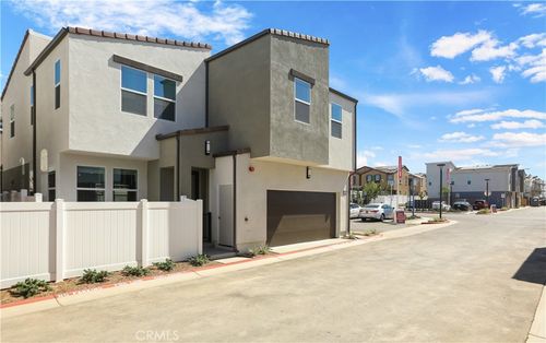 26654 Indigo Way, Moreno Valley, CA, 92555-3855 | Card Image