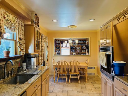 11 Warton Place, Hempstead, NY, 11530 | Card Image