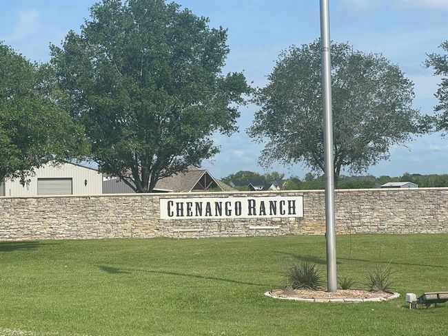 443 Lakeview Dr, Home with 0 bedrooms, 0 bathrooms and null parking in Angleton TX | Image 7