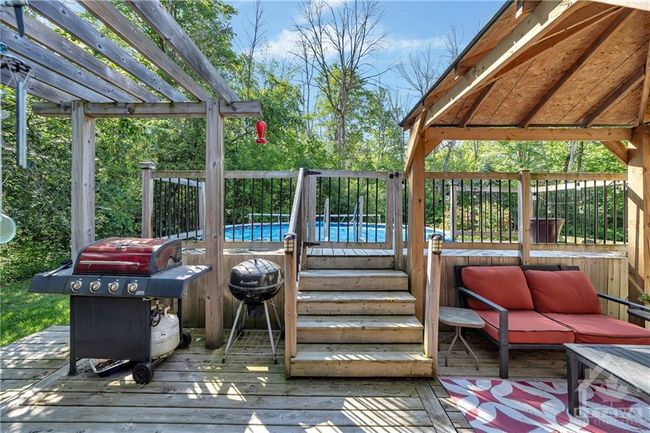 212 Arcand Rd, House other with 3 bedrooms, 3 bathrooms and 5 parking in Kemptville ON | Image 24
