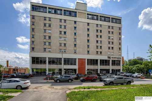 apt-502-105 N 31st Ave, Omaha, NE, 68131-2948 | Card Image