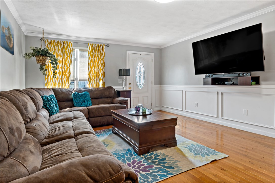 Ingraham St, East Providence, RI 02914