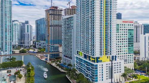 apt-3508-185 Sw 7th St, Miami, FL, 33130-2983 | Card Image