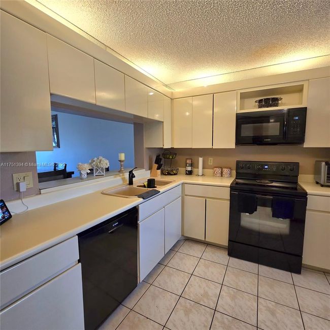 APT-306 - 7050 44 Th St, Condo with 2 bedrooms, 2 bathrooms and null parking in Lauderhill FL | Image 21