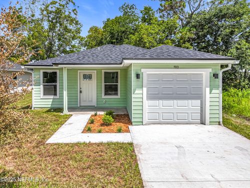 788 W 5th St, St Augustine, FL, 32084-3939 | Card Image