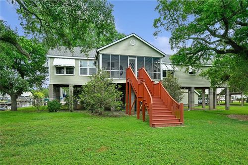 212 Atalin St, Mandeville, LA, 70448-6011 | Card Image