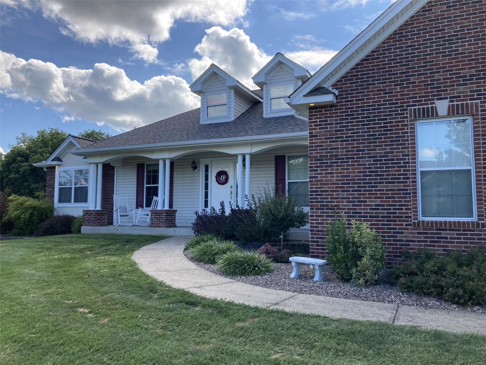 Eastland Oaks Dr, Washington, MO 63090