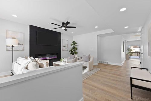 35251 Moravian Dr, Sterling Heights, MI, 48312-4445 | Card Image