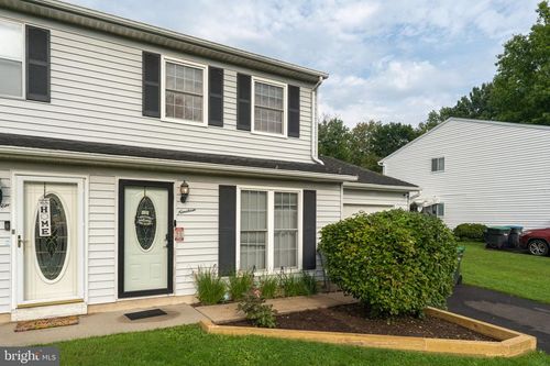 19 Lucky Ln, QUAKERTOWN, PA, 18951-1000 | Card Image