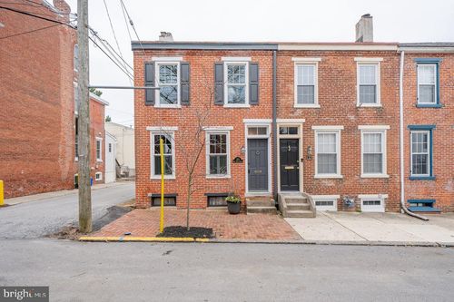 120 W Union St, WEST CHESTER, PA, 19382-3325 | Card Image