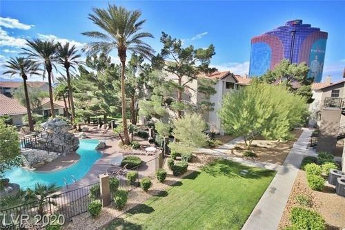 1052-4200 S Valley View Blvd, Las Vegas, NV, 89103-4029 | Card Image