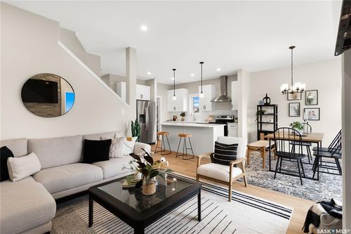 4952 Padwick Rd, Regina, SK, S4W | Card Image