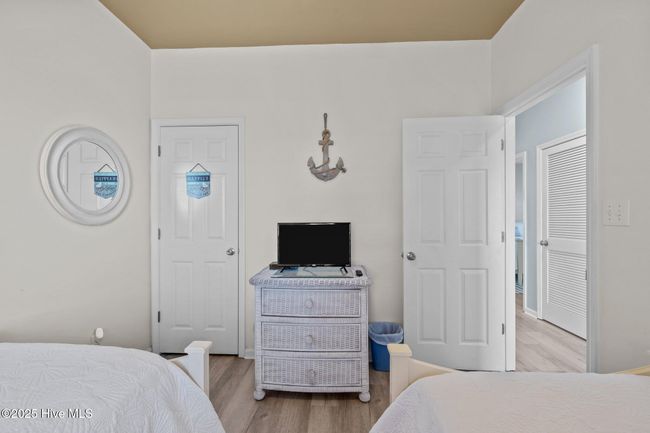 B2 - 2903 Pointe West Dr, Condo with 2 bedrooms, 2 bathrooms and null parking in Emerald Isle NC | Image 30
