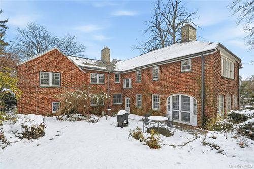 25 Seneca St, Rye, NY, 10580-1723 | Card Image