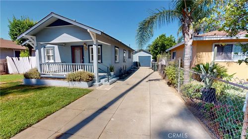 379 Palm Pl, Pomona, CA, 91767-5639 | Card Image
