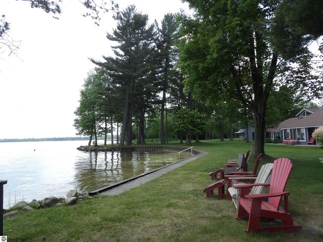 19 - 144 N Shore Dr W, House other with 2 bedrooms, 2 bathrooms and null parking in Cadillac MI | Image 33