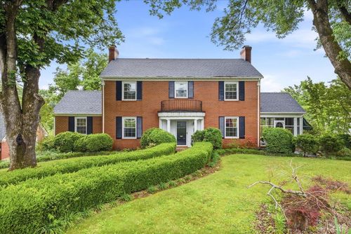 305 Myrtle Ln, Altavista, VA, 24517-1934 | Card Image