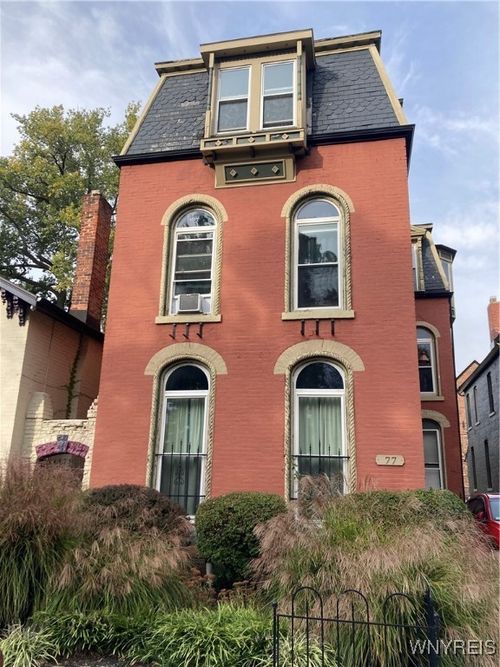 8-77 Johnson Park, Buffalo, NY, 14201-2349 | Card Image