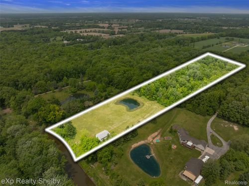 14721 Terry Rd, Berlin, MI, 48002-1314 | Card Image