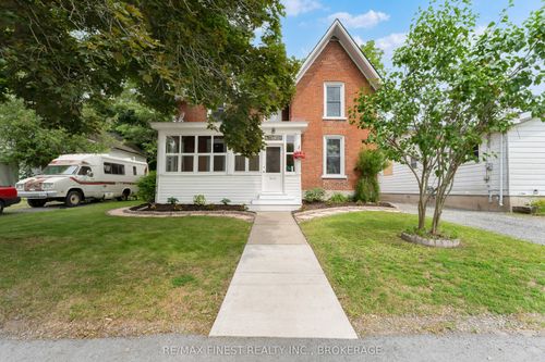 15 Graham St E, Napanee, ON, K7R1L6 | Card Image