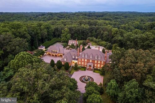 11100 Kings Cavalier Ct, OAKTON, VA, 22124-1316 | Card Image