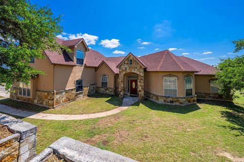 106 Mesquite Trl, Boerne, TX, 78006-7958 | Card Image