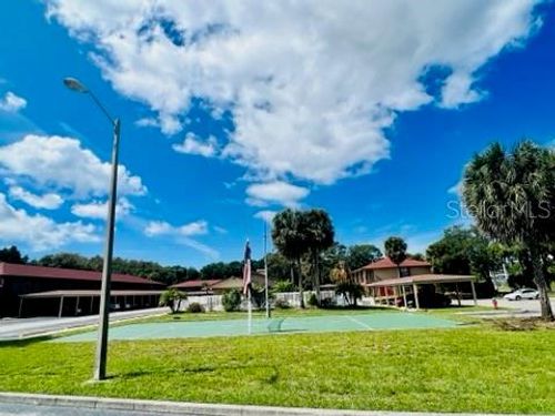 825 Cypress St, Tarpon Springs, FL, 34689-5911 | Card Image