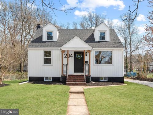 204 E Mill Rd, MAPLE SHADE, NJ, 08052-2730 | Card Image