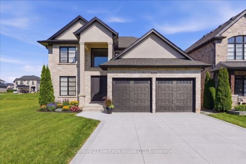 2476 Colangelo Dr, Niagara Falls, ON, L2J0A1 | Card Image