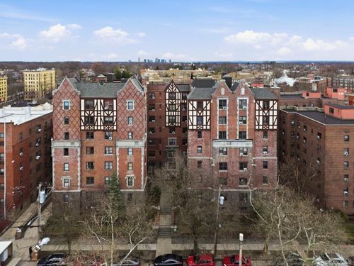 6j-651 N Terrace Ave, Mount Vernon, NY, 10552-2747 | Card Image