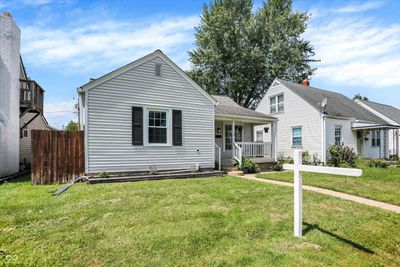 134 S 6th Avenue, House other with 3 bedrooms, 2 bathrooms and null parking in Beech Grove IN | Image 2