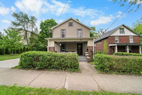 703 Moore St, Ann Arbor, MI, 48105-1705 | Card Image