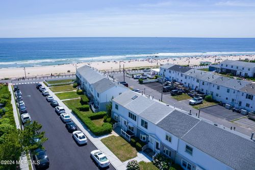 32 Howland Ave, Long Branch, NJ, 07740-5303 | Card Image