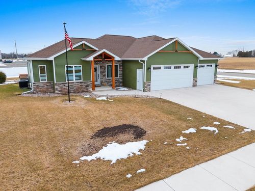 1667 Torchwood Trail, LAWRENCE, WI, 54115 | Card Image