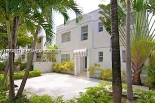 928 Jefferson Ave, Miami Beach, FL, 33139-8491 | Card Image