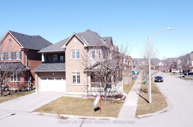 17 Mcginty Ave, House other with 4 bedrooms, 4 bathrooms and 4 parking in Ajax ON | Image 5