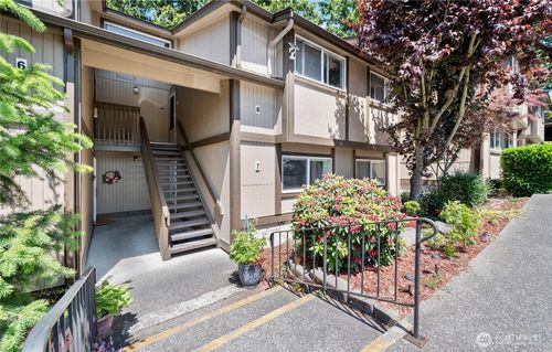 apt-g7-4721 176th St Sw, Lynnwood, WA, 98037-3423 | Card Image