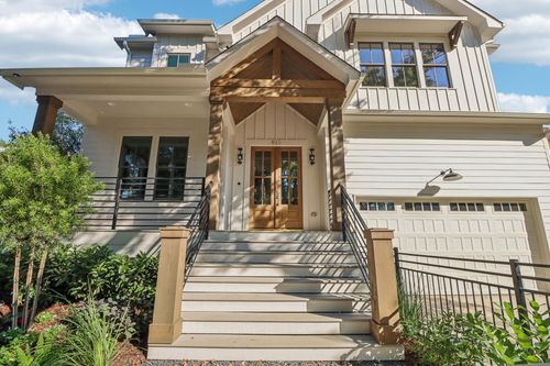 709 Ridge St, Houston, TX, 77009-7417 | Card Image