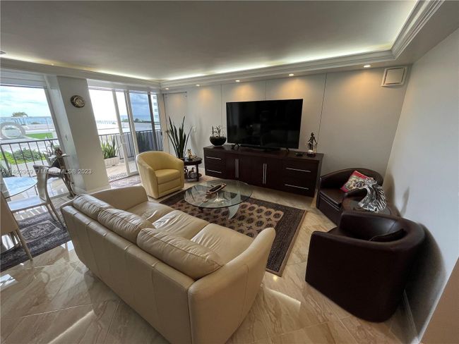 APT-2C - 4280 Galt Ocean Dr, Condo with 2 bedrooms, 2 bathrooms and null parking in Fort Lauderdale FL | Image 5