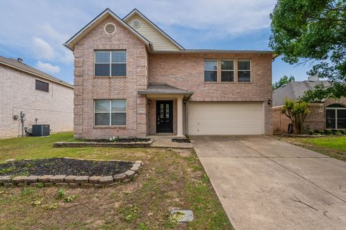 5220 Dillon Cir, Haltom City, TX, 76137-5508 | Card Image