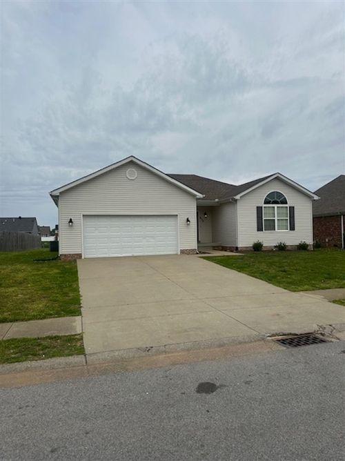 970 Wintercress Ln, Bowling Green, KY, 42104-8583 | Card Image
