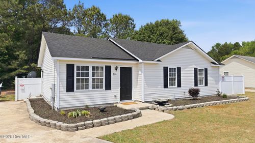 216 Katie Dr, Rocky Mount, NC, 27803-8530 | Card Image