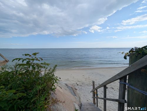 10 Shore Rd, Waterford, CT, 06385-3713 | Card Image